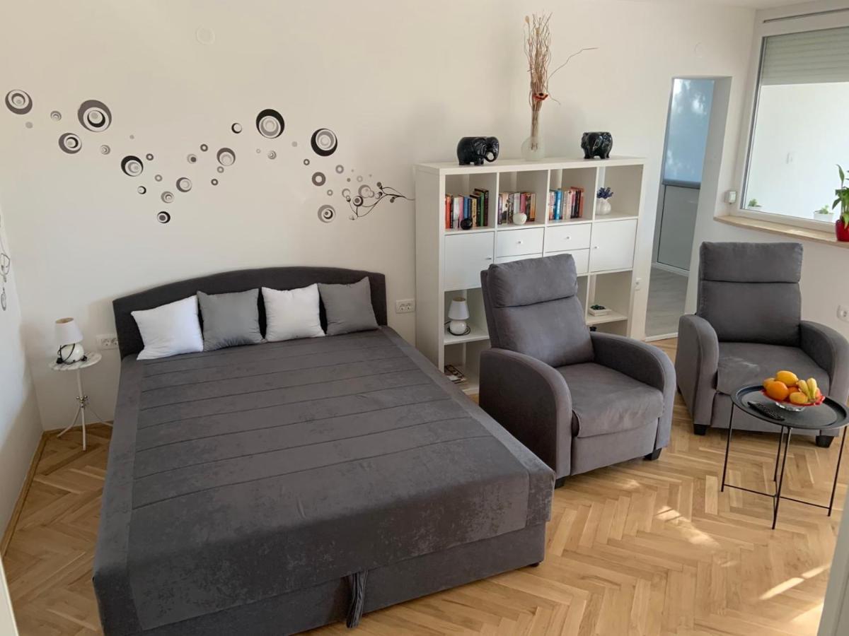 Apartment Bono Пореч Екстериор снимка